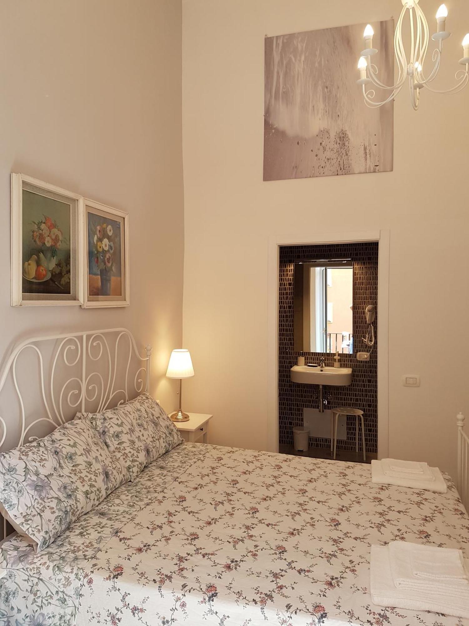 Sanbiagio, 25 Guesthouse Naples Room photo
